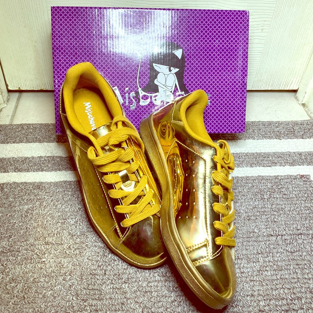 Gold Sneakers LOOK!!!!